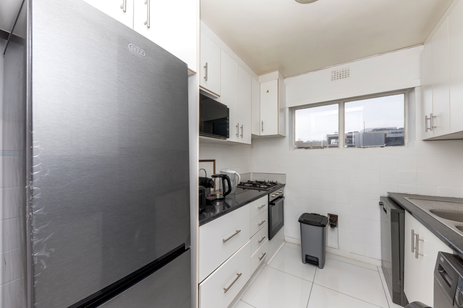 To Let 2 Bedroom Property for Rent in Sea Point Western Cape